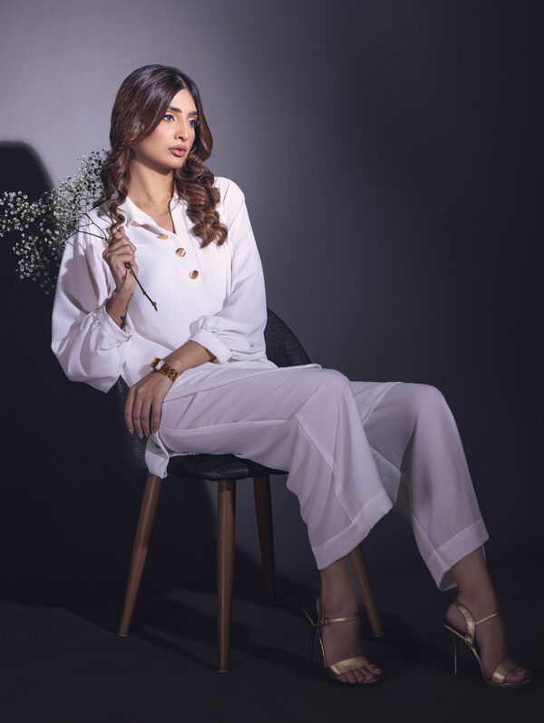 Elena - Image 5