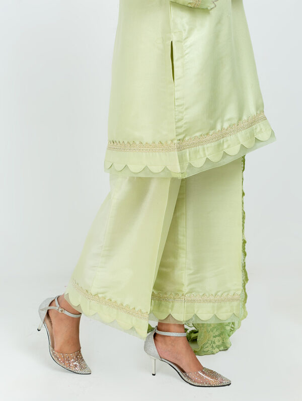 Jade - Image 6